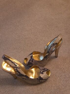 Report Signature Gold Snake-Print Peep Toe Slingback Heels
